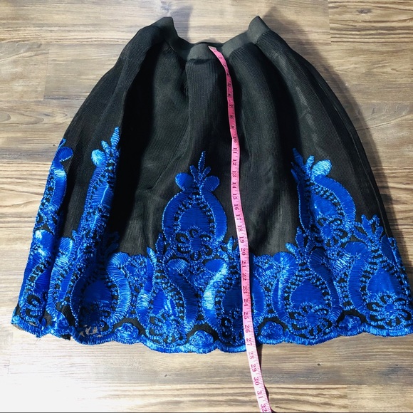 Good Times Los Angeles Mesh Aline Black Embroidered Skirt - Picture 7 of 8